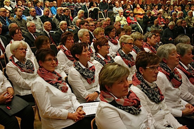 Im Kulturzentrum Lindlar wurden die Sieger-Dörfer gefeiert (Foto: OBK).