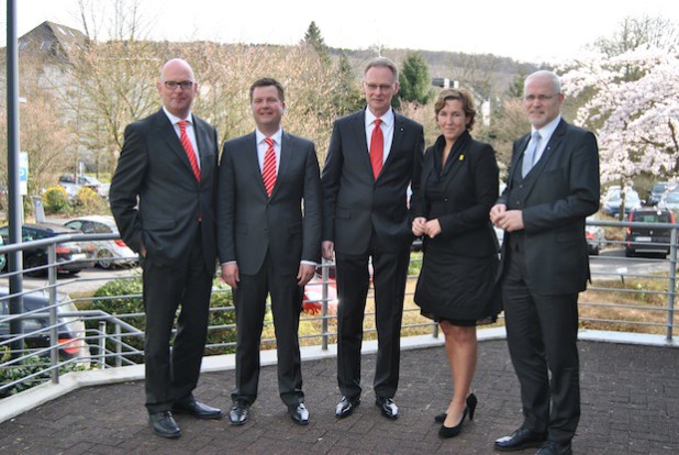 Von links: Jürgen Rogowski, Thomas Roß, Hartmut Schmidt, Larissa Gebser und Manfred Bösinghaus