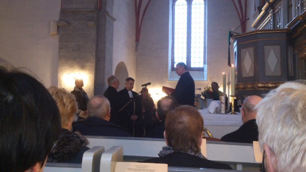 Offiziell wurde auch Pfarrer Kai Berger in sein Amt als Pfarrer für den Bezirk Müllenbach eingeführt. Der 47-Jährige ist seit 2004 Pfarrer in Marienheide (Foto: Kirchenkreis/Birgit Niemand).