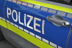 Polizei-Logo-Webcam-L129-Scheibe-Haustueren-Fahrraddiebstahl-Widerstand-Neyetalsperre-Unfall-L130-Jaeger-Rollator-Schule-Breunfeld-Gewahrsamszelle-Polizeigewahrsam-L323-Brandstiftung-Schwarzer-Steuer-Pochwerk-Party