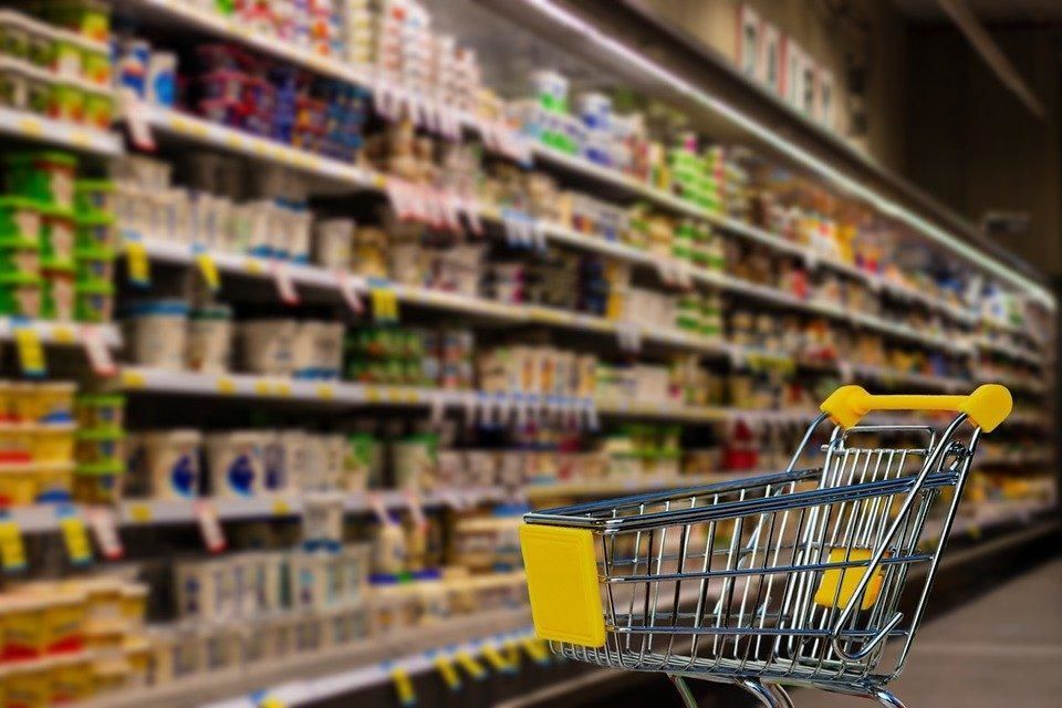 Beim Einkauf von Lebensmittel kann man mit den richtigen Tipps viel Geld sparen.