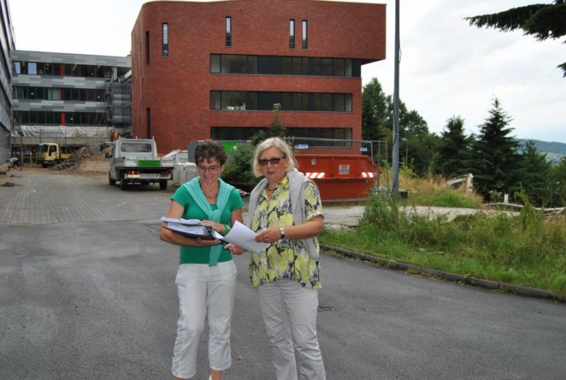 besichtigung-neubau-berufskolleg-oberberg-dieringhausen-august-2013016-jpg
