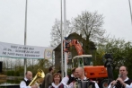 maibaumsetzennuembrecht30-04-2013022