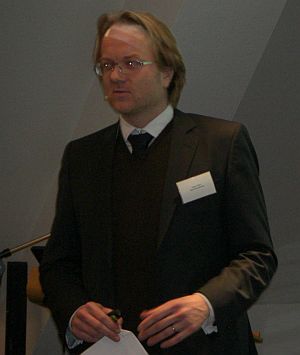 13-02-21itforum2