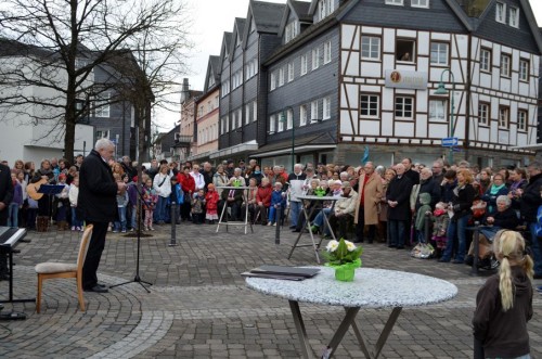 Werner Schenk und Zuschauer 