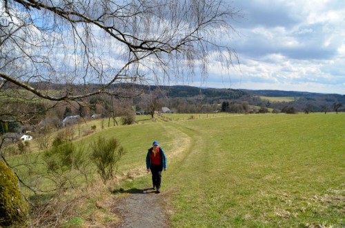 Oberhalb von Baumen 