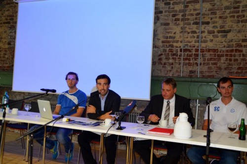 Pressekonferenz im neuen Presseraum der Halle 32 