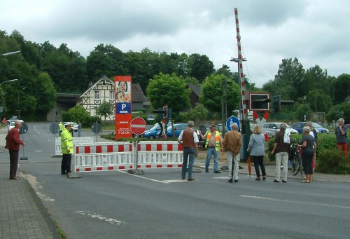 Die neue Verkehrleitung im Bereich " Einfahrt Eishalle/ Freibad" Foto: Klein