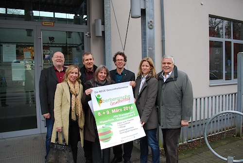 Dirk Westerheide, Daniela Sappok, Frank Sering, Sabine Cassel, Wipperfürths Bürgermeister Michael von Rekowski, Angela Altz, Rainer Drevermann (v.l.) - Quelle: ZVW Event & Marketing