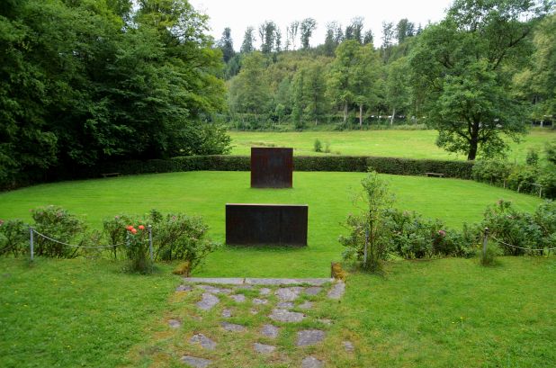 Die „Crottorf Elevations“ des amerikanischen Künstlers Richard Serra. 