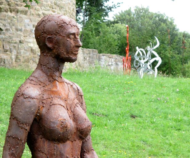 Ausstellung auf Burg Blankenberg / Text und Bilder : Uwe Schlegelmilch