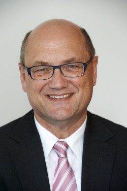 Dr. Martin Dutzmann (Foto: Andreas Schoelzel)
