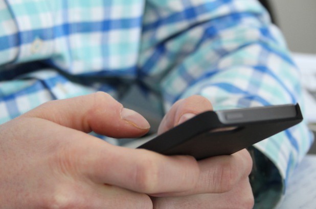 Grade Jugendliche verbringen sehr viel Zeit in sozialen Netzwerken (Foto: OBK).