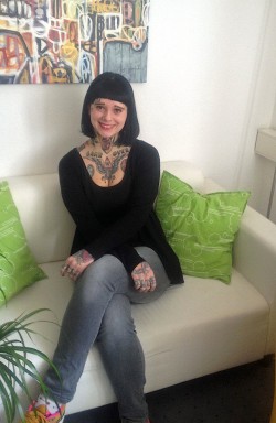 Suzann Becker ist als Streetworkerin im Südkreis unterwegs (Foto: OBK).
