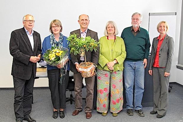 Von links: Prof. Dr. Christian Averkamp (Dekan Campus Gummersbach), Frau Ehses, Prof. Dr. Erich Ehses, Prof. Dr. Heide Faeskorn-Woyke, Prof. Dr. Horst Stenzel und Prof. Dr. Sylvia Heuchemer (Vizepräsidentin der FH Köln) - Foto: Manfred Stern (FH Köln).