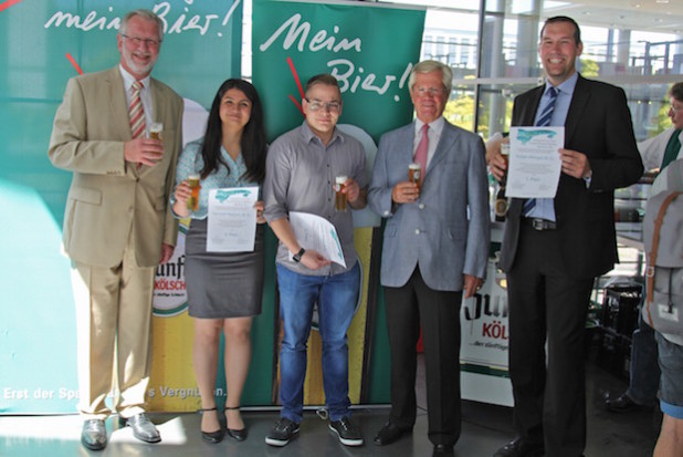 Prof. Dr. Hans-Ludwig Stahl, Samineh Bagheri M. Sc., Dennis Jaeger B. Sc., Dr. Axel Haas (Erzquell Brauerei), Holger Mengel M. Sc. (v.l.) - Foto: Manfred Stern/FH Köln.