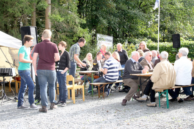 Das Pumpenfest 2014 zog zahlreiche Zuschauer in seinen Bann (Foto: Lambach-Pumpe Marienheide e.V.).