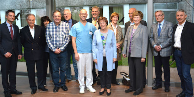 Freunde und Förderer sowie der Beitrat des Palliativvereins Waldbröl besuchten die Palliativstation am Kreiskrankenhaus (Foto: Klinikum Oberberg).