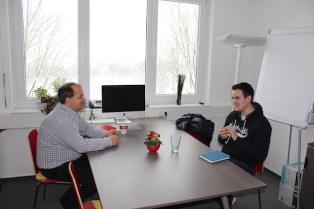 Sven Oliver Rüsche (Chefredaktion ON, links) und Johannes Diehl (rechts)