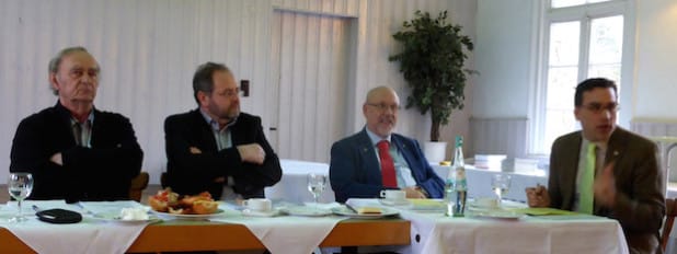 Vorstand bei den Regularien: (von li: D. Forst, V. Lang, Dr. A. Rothkopf, M. Dräger) (Foto: Dr. Anna Rothkopf) 
