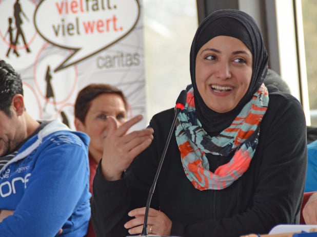 Fatima las auf Deutsch vor und berichtete von ihrem Leben in Syrien und in Nümbrecht. (Foto: OBK)