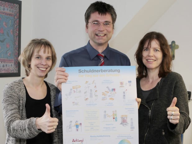 Team Schuldnerberatung Nadja Walkenbach, Helmut Schellenberg, Kristina Schüttler (Leiterin). Zum Team gehört auch Petra Holzer. (Foto: Kirchenkreis/Friederike Klein)
