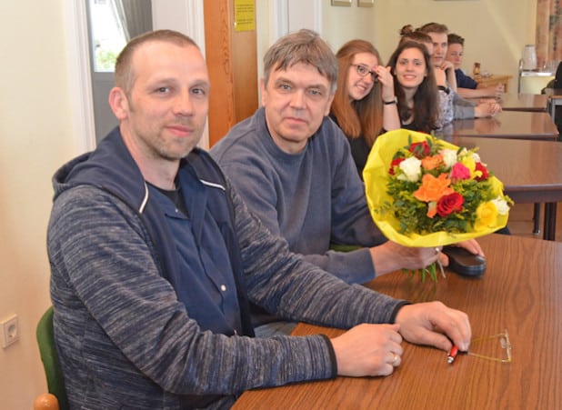 Die Diakonie Michaelshoven und die zugehörigen Wohnhilfen Oberberg stellen dem Weitblick-Büro Räumlichkeiten zur Verfügung. Dank ging an die Vertreter Olaf Seibert und Wolfgang Schmidt. (Foto: OBK)