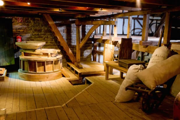 Die Mühle auf Schloss Homburg bietet interessante Geschichten. (Foto: Stefan Arendt, LVR)