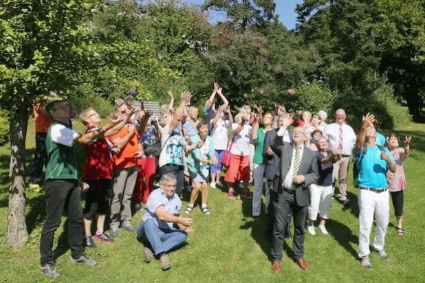 Gruppenfoto mit allen Beteiligten. (Foto: OBK) 