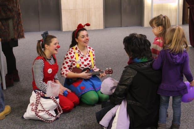 Die Klinik-Clowns vom Kreiskrankenhaus Waldbröl sorgten für gute Laune.