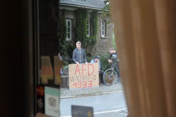 Demonstration von Rot-Grüner Bildungspolitik? Wälen, oder vielleicht besser Wählen? ...