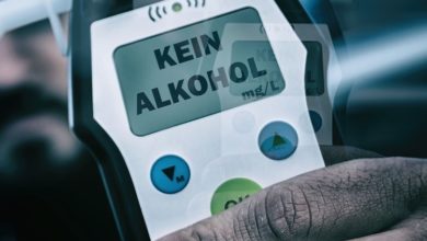 2021-03-25-Alkohol-Polizei-Fahrerlaubnis-Unfallstelle-Denklingen