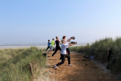 An der frischen Luft macht Yoga gleich noch mehr Spaß.