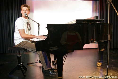 Daniel Helfrich beim 1. Gummersbacher Comedypreis 2007; Foto: copyright Alfred Krauss, look2see.com